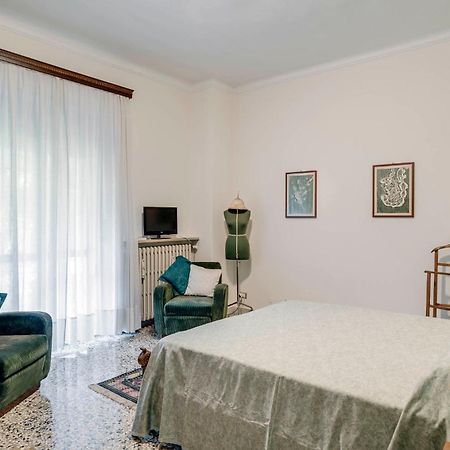 Sentirsi A Casa, Lontano Da Casa-Feel At Home Away From Home Caronno Pertusella Exterior foto