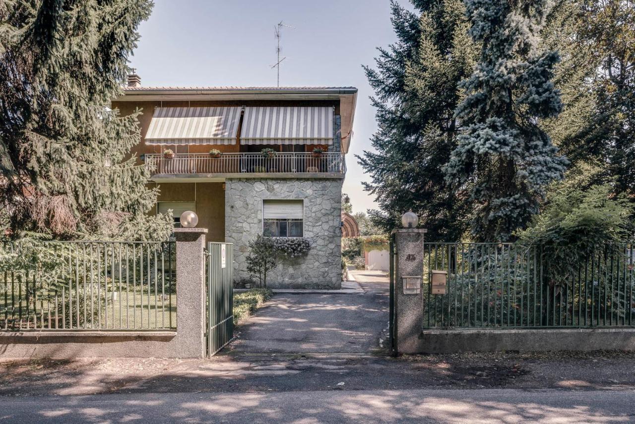 Sentirsi A Casa, Lontano Da Casa-Feel At Home Away From Home Caronno Pertusella Exterior foto