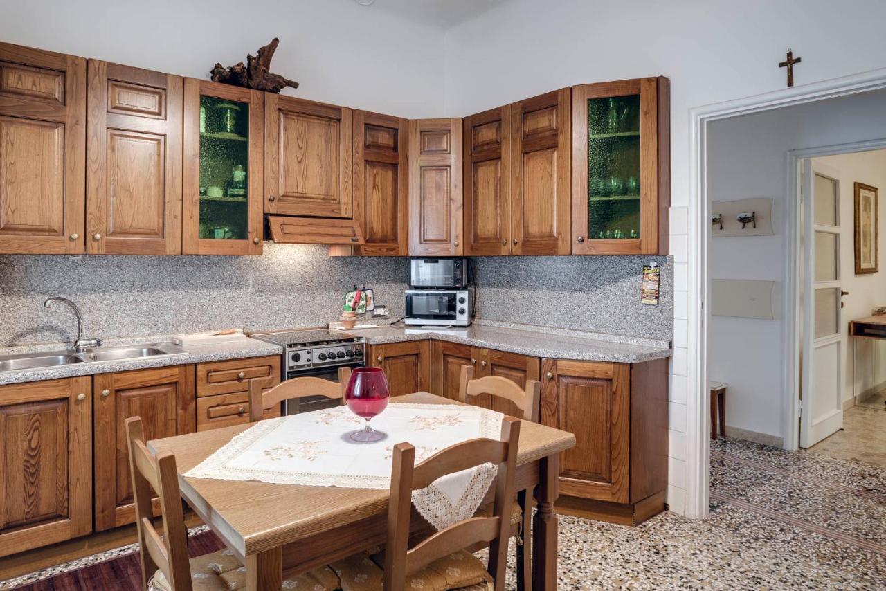 Sentirsi A Casa, Lontano Da Casa-Feel At Home Away From Home Caronno Pertusella Exterior foto