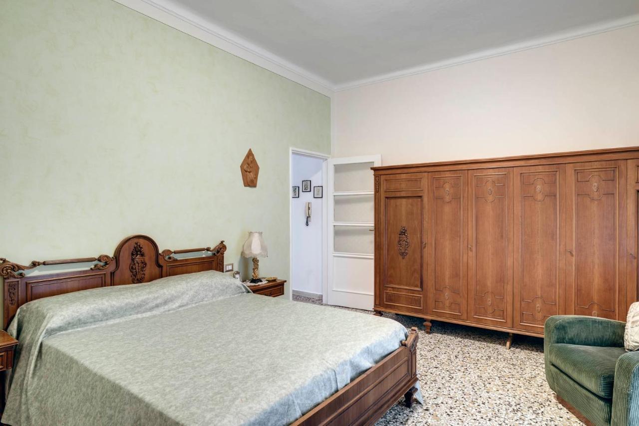 Sentirsi A Casa, Lontano Da Casa-Feel At Home Away From Home Caronno Pertusella Exterior foto